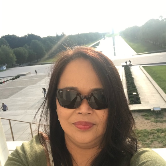 Meet your Posher, Victoria - Picture 1 of 1